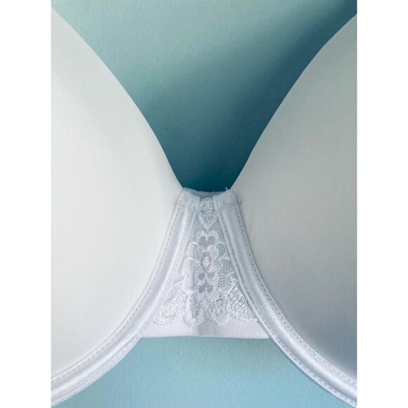 Vanity Fair Bra Lined 40C White - Picture 2 of 9